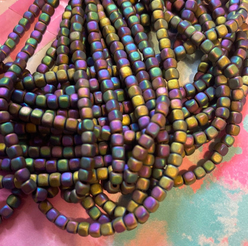 Small crystal beads 4mm