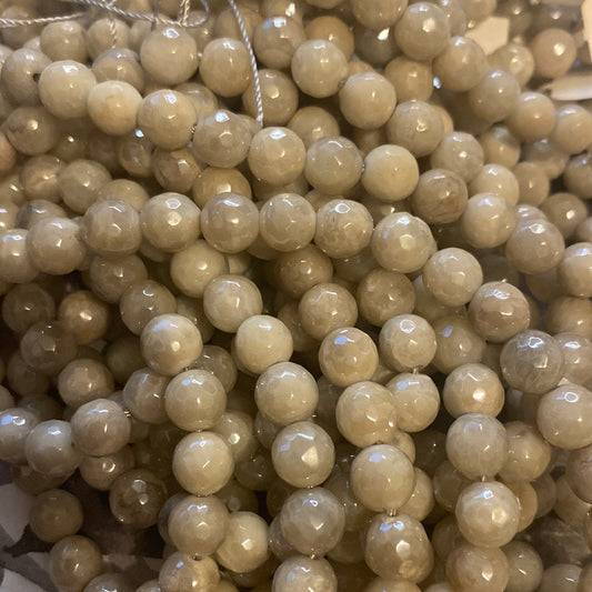 Faceted phoenix agate8mm
