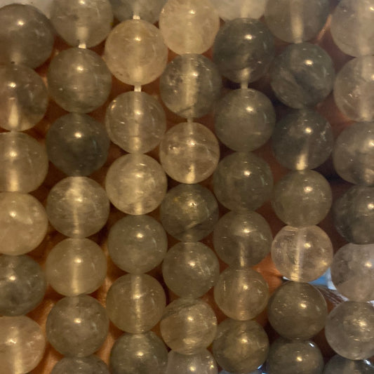 Gray quarts beads