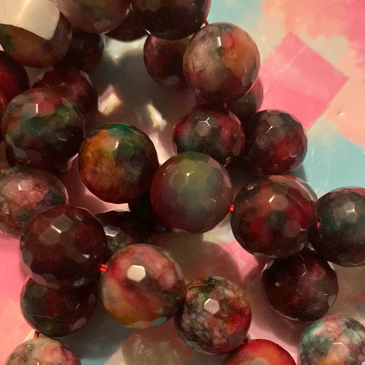 Rhodonite pink in green
