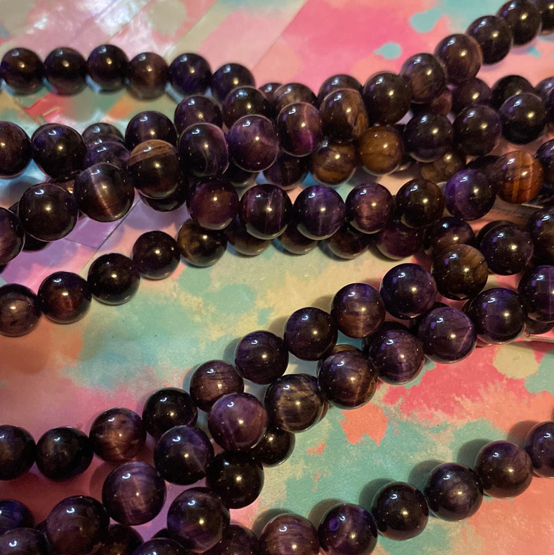 Dark brown, purple tie-eye